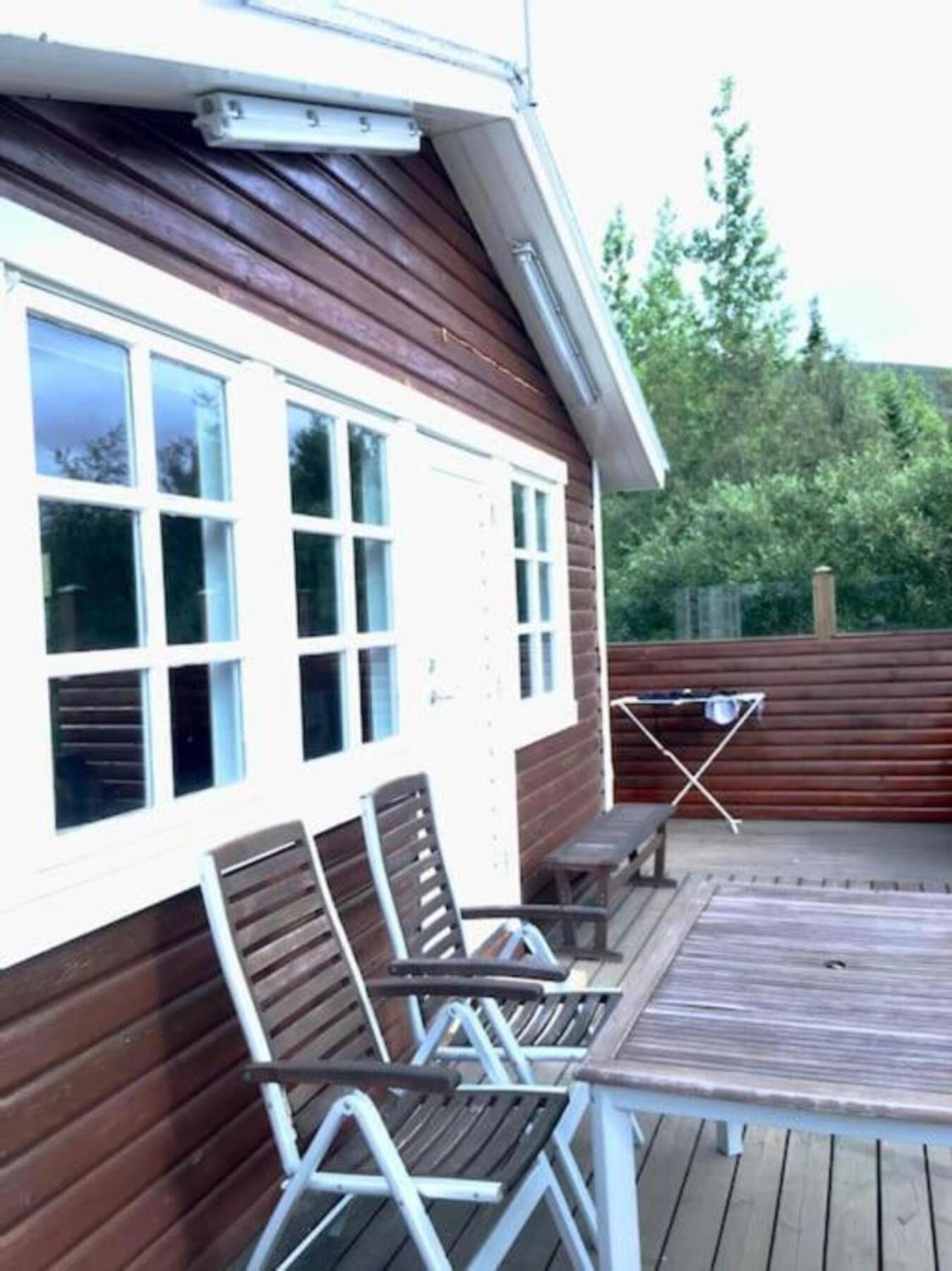 אקורירי Cozy 2 Bedroom Cottage With Hot Tub מראה חיצוני תמונה